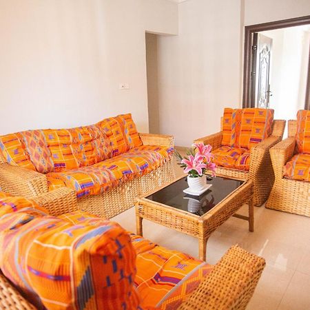 Accra Luxury Homes @ East Legon Buitenkant foto