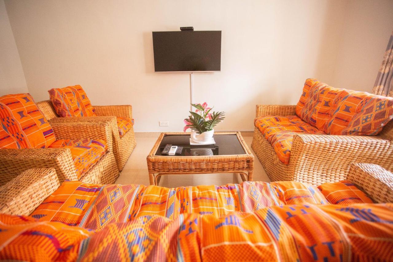 Accra Luxury Homes @ East Legon Buitenkant foto